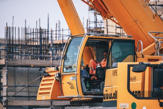 pexels-photo-583390-commercialvehicle